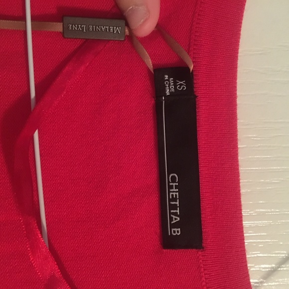 Shoulder Covering - Picture 3 of 4